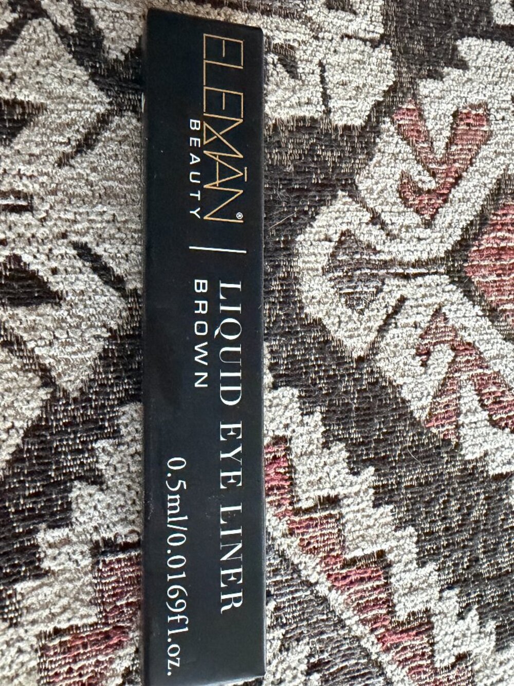 Eleman Beauty liquid eyeliner
